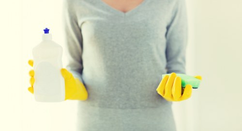 Professional mattress cleaning in Hadley Wood first step